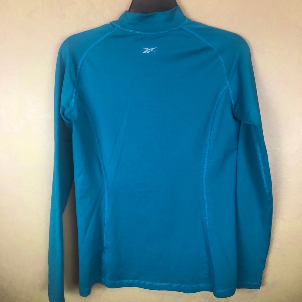 Women’s Reebok pullover, size medium - Picture 6 of 8
